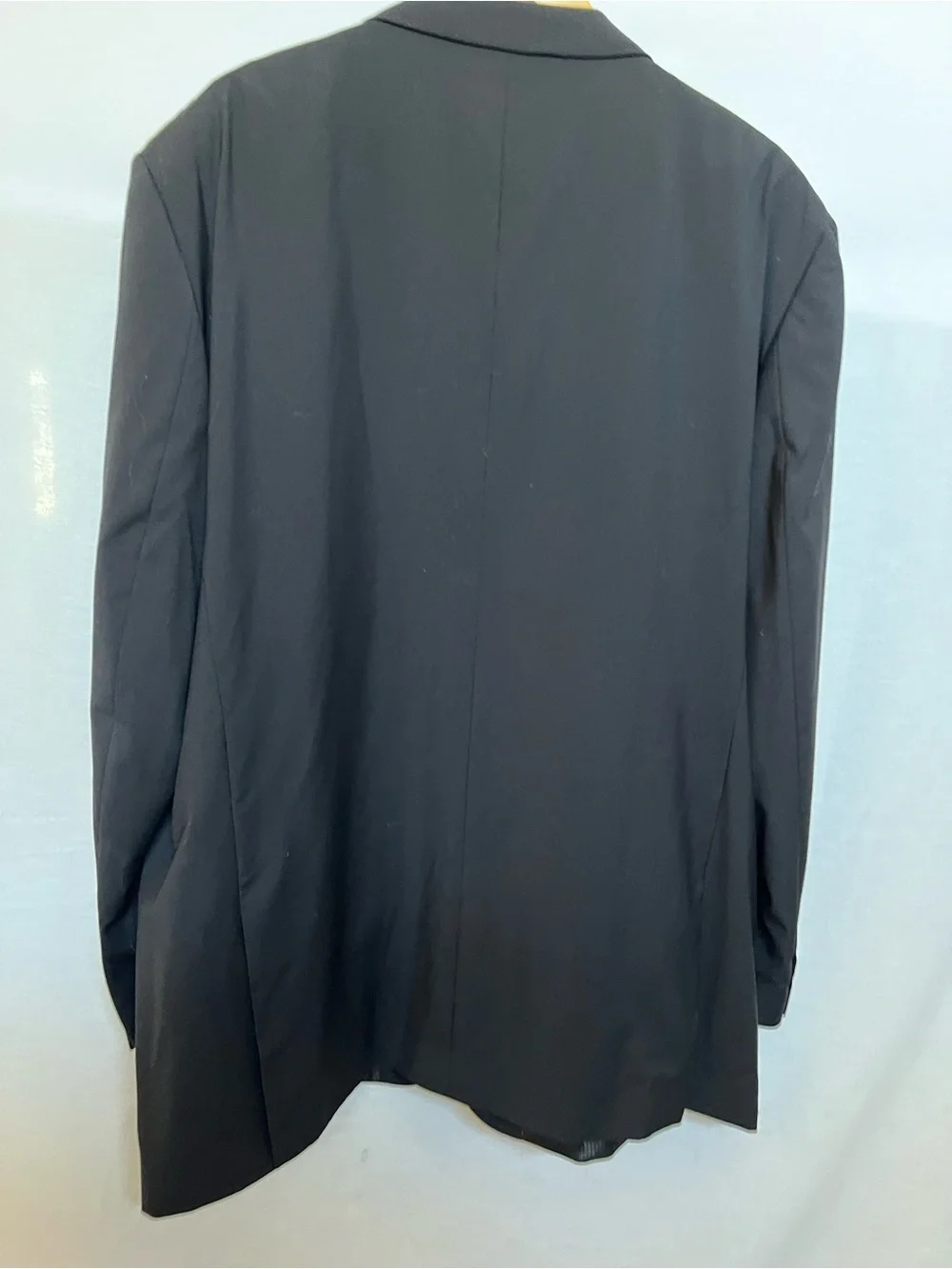 Capezzio Hand Tailored Men's Black Three-Button Merino Wool Blazer